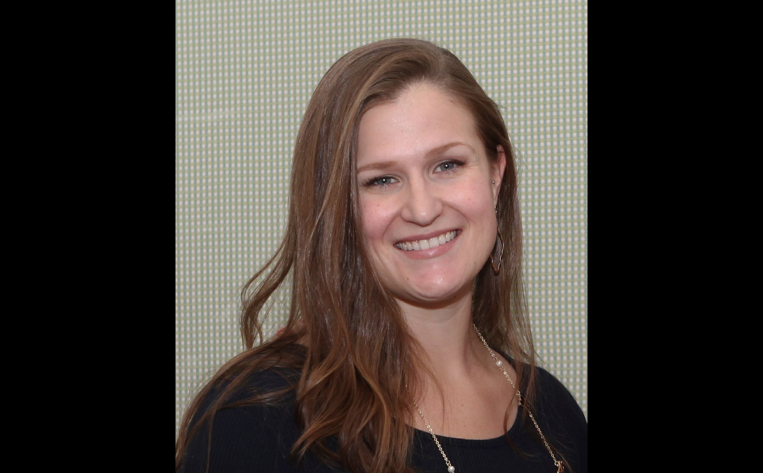 Sara Scarpelli Wins Award At Employee Recognition Celebration