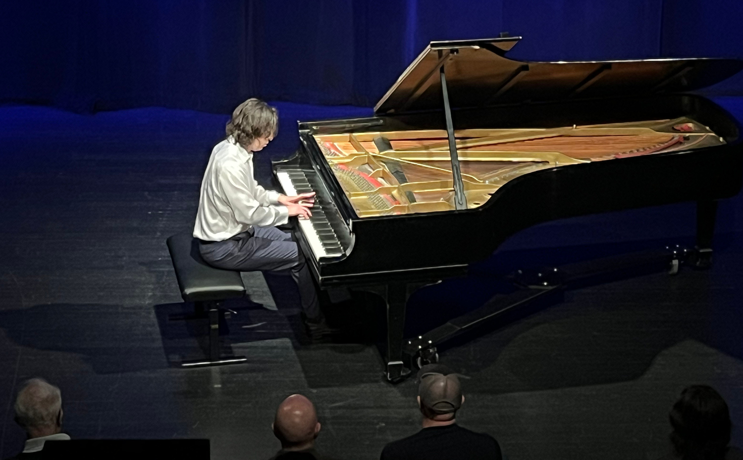 Sean Kennard Performs at Francis Marion University