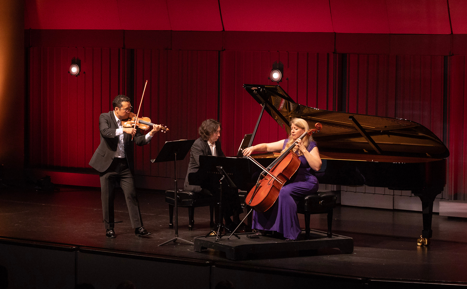 Sean Kennard Performs at Irvine Barclay Theater