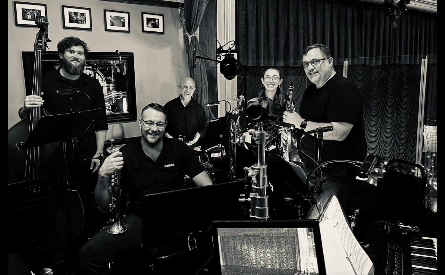 Stetson Faculty and Alumni take the Pit for Athens Theatre’s Holiday Inn